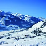 In Near Slopes Daire *